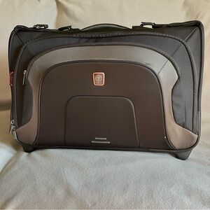 Tumi Dual-Tone Travel Bag for Men